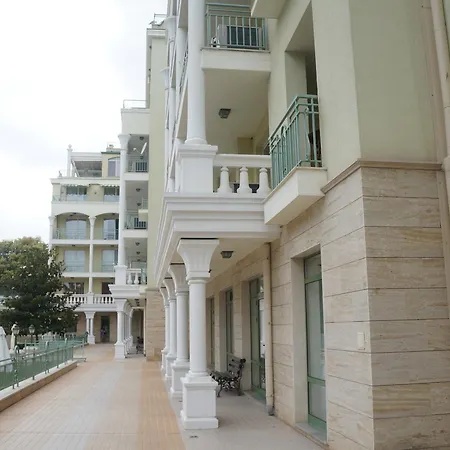 Appartement Gold Corp St Constantin et Helena